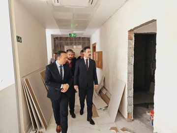 Kaymakamımız Ömer Tuğrul KUNDAKÇI Öğretmenevi'nde Yapılan Bakım Onarım Çalışmalarını Yerinde İnceledi.